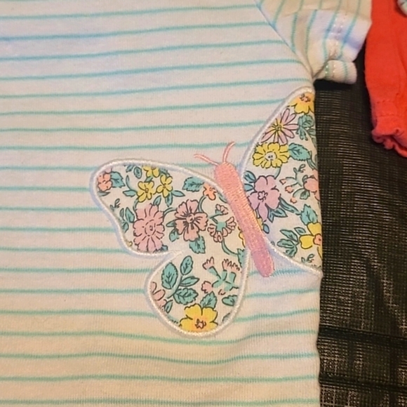 Carter's 3M Large Lot Girl Onesies and Bottoms - Picture 4 of 7